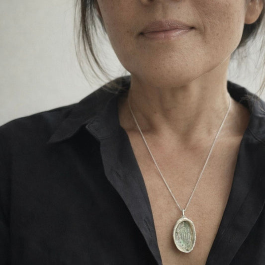 Single Large Paua Shell Necklace (Silverplated) - Samples & Seconds