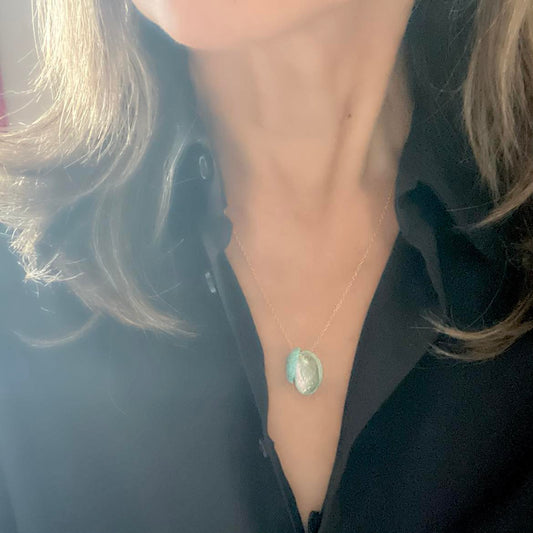 Paua Shell Mother & Child Floating Necklace (Beachsand)