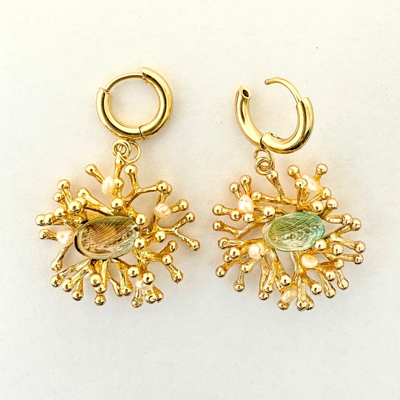 Pāua & Pearl Coral Nest Earrings (Gold)