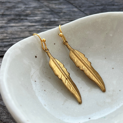 BCFM Early Bird Day 5 (22 Nov): (VI04) Vintage Feather Charm Earrings