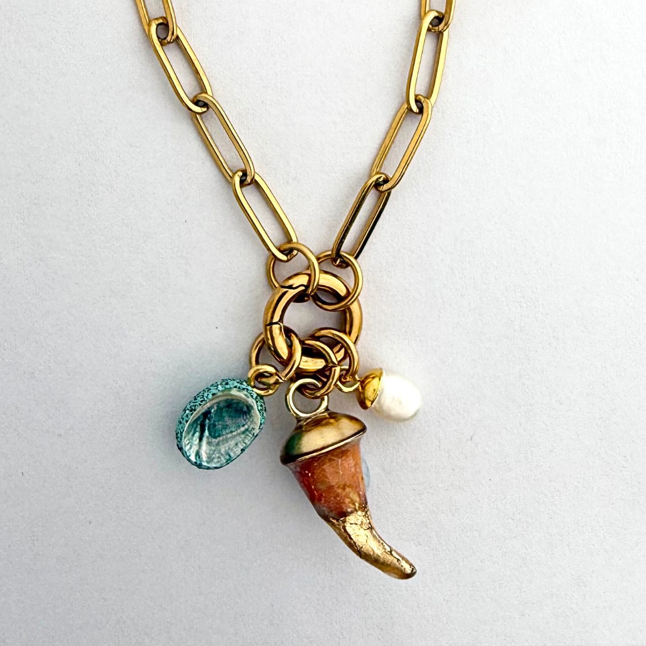 Pāua Pincer Pearl Trio Charm Holder Necklace (Gold)