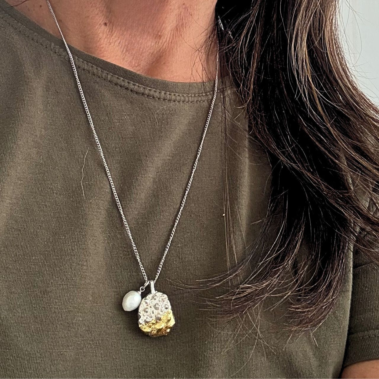 Broken Kina Shell & Baroque Pearl Necklace (Silver)