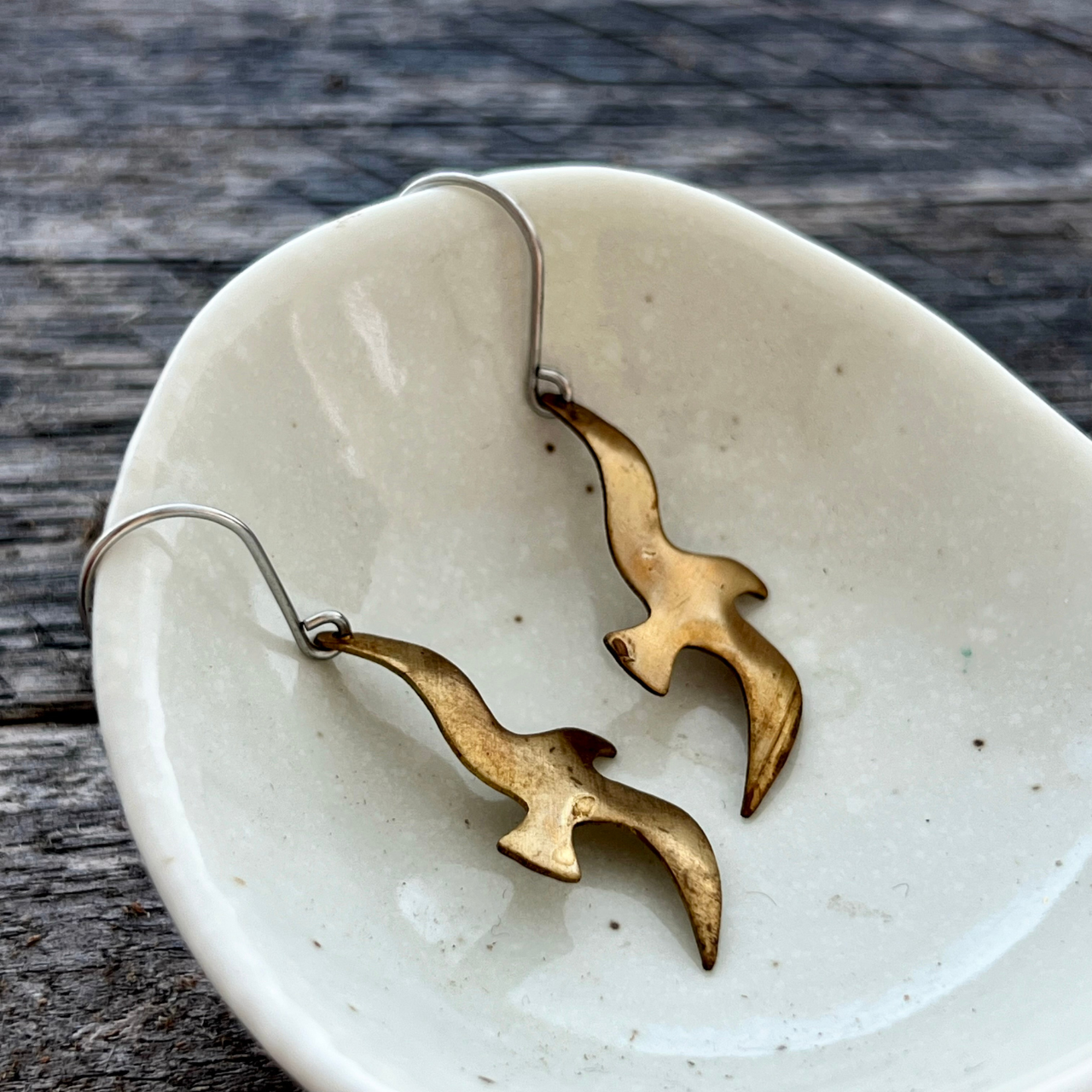 BCFM Early Bird Day 5 (22 Nov): (VI02) Vintage Bird In Flight Charm Earrings