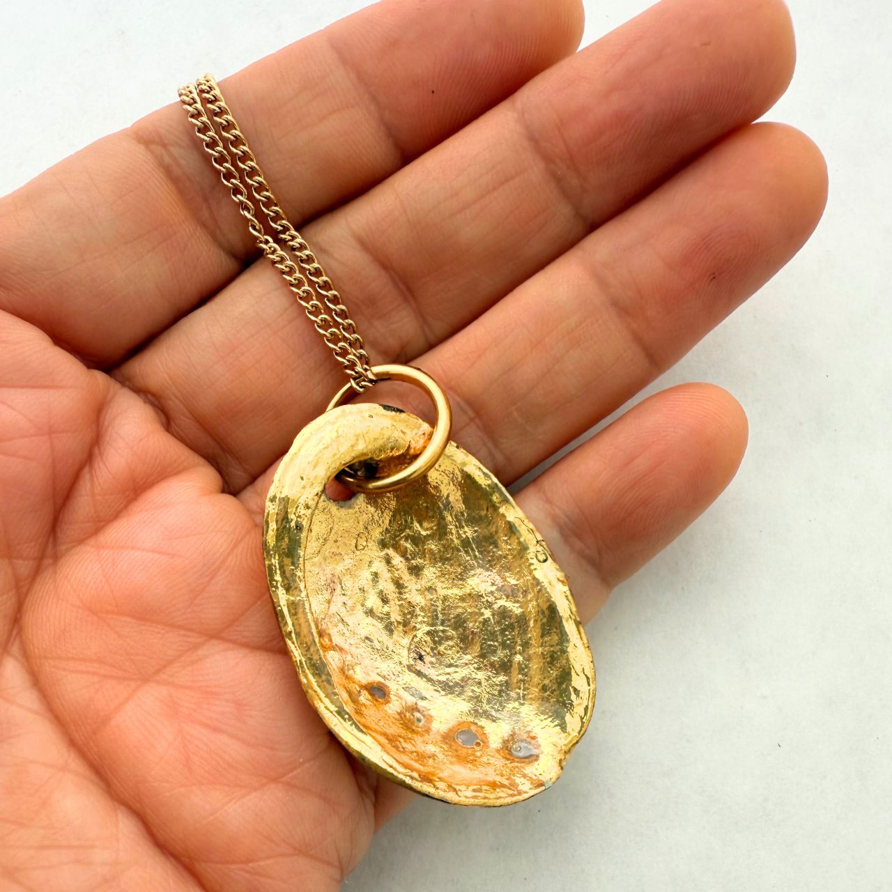 Single Large Paua Shell Necklace (Goldplated) - Samples & Seconds