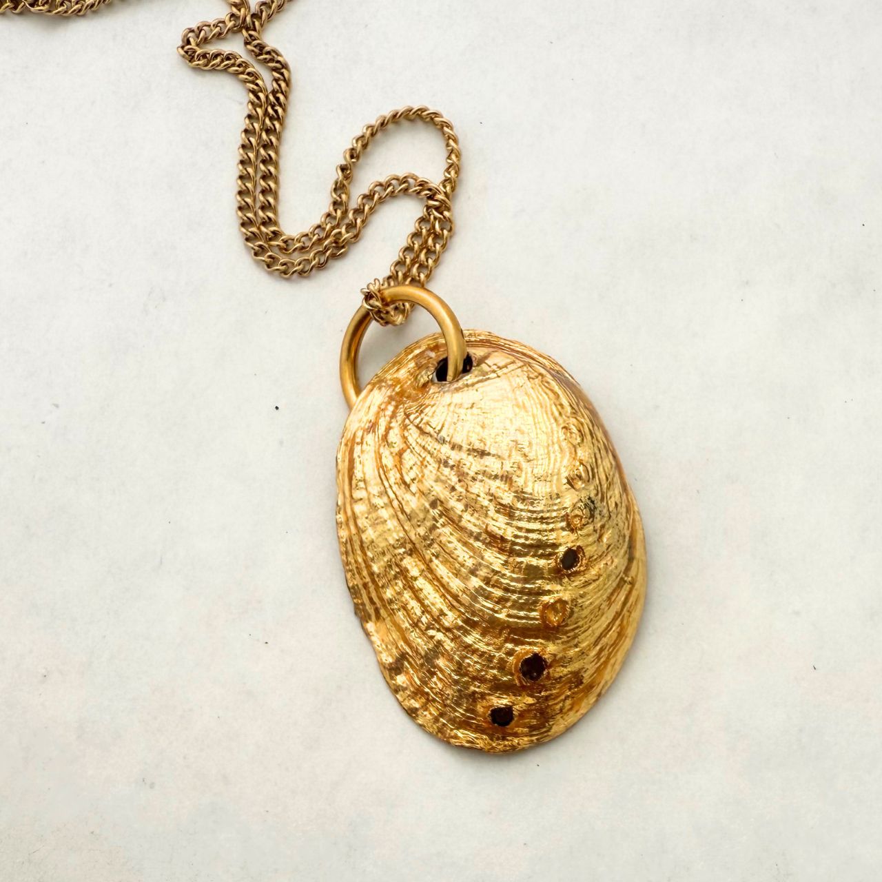 Single Large Paua Shell Necklace (Goldplated) - Samples & Seconds