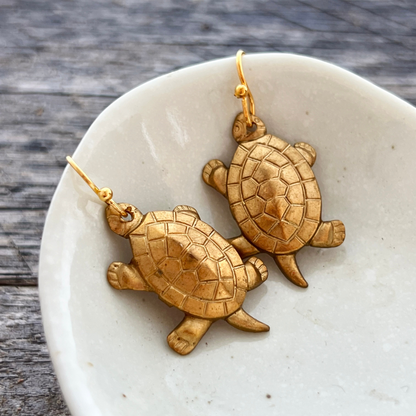 BCFM Early Bird Day 5 (22 Nov): (VI03) Vintage Turtle Slow But Sure Charm Earrings