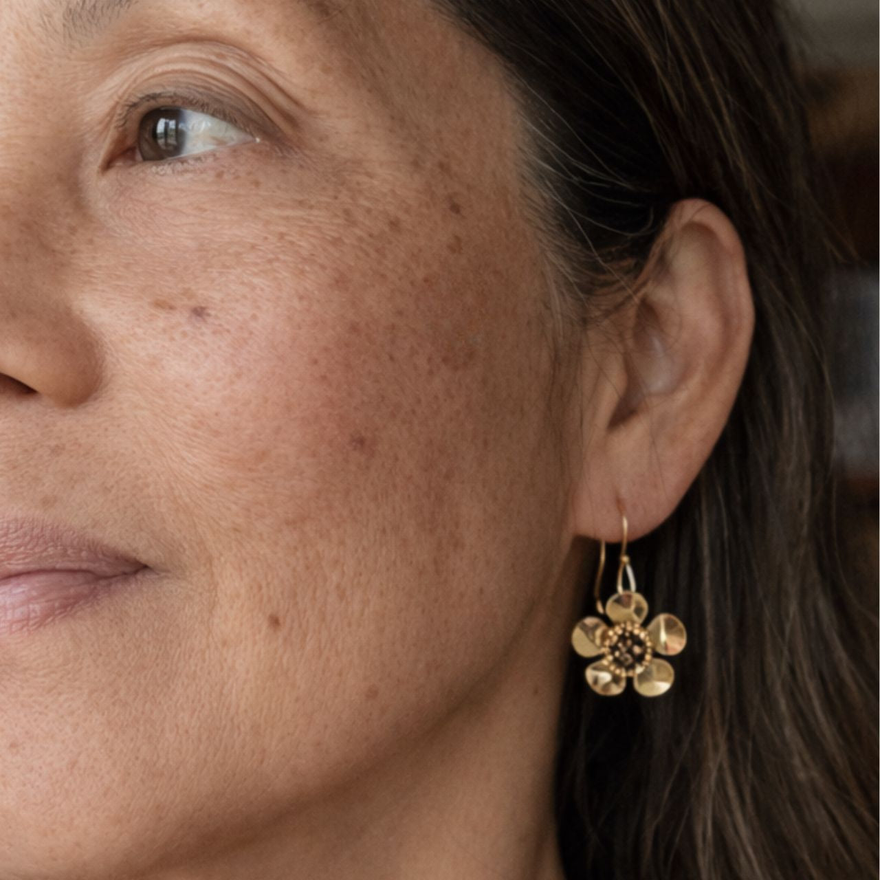 Manuka Pod Flower Gold Earrings - Samples & Seconds