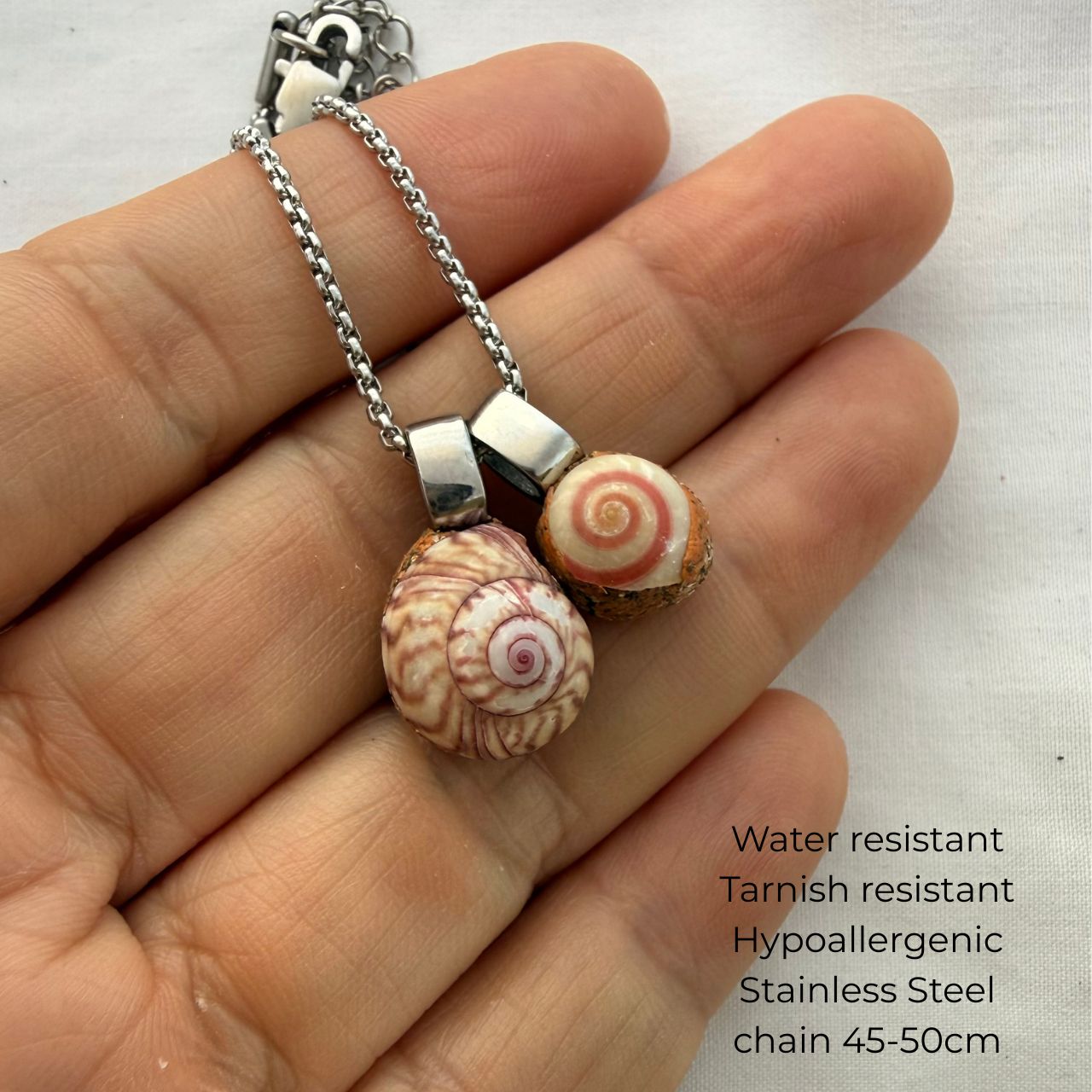 Pinwheel Pair Shell Story Necklace (Silver)