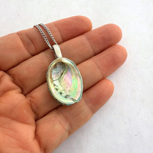 Pāua Shell Pendant - Classic (Pendant Only)