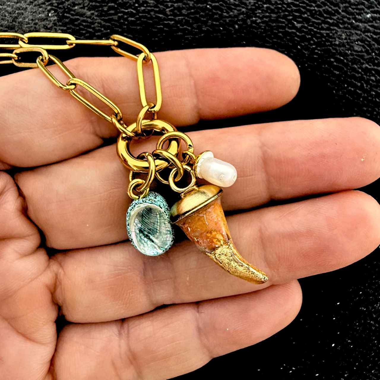 Pāua Pincer Pearl Trio Charm Holder Necklace (Gold)