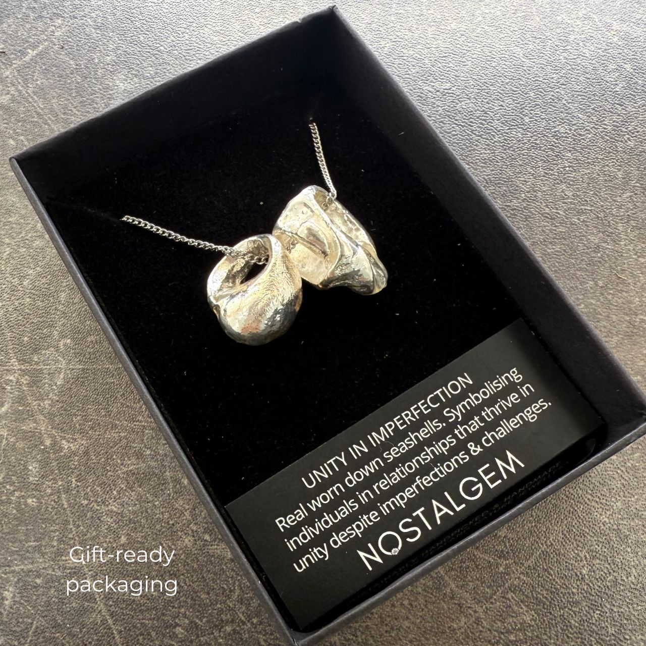 Tide-Worn Pair Sea Shell Necklace (Silver)