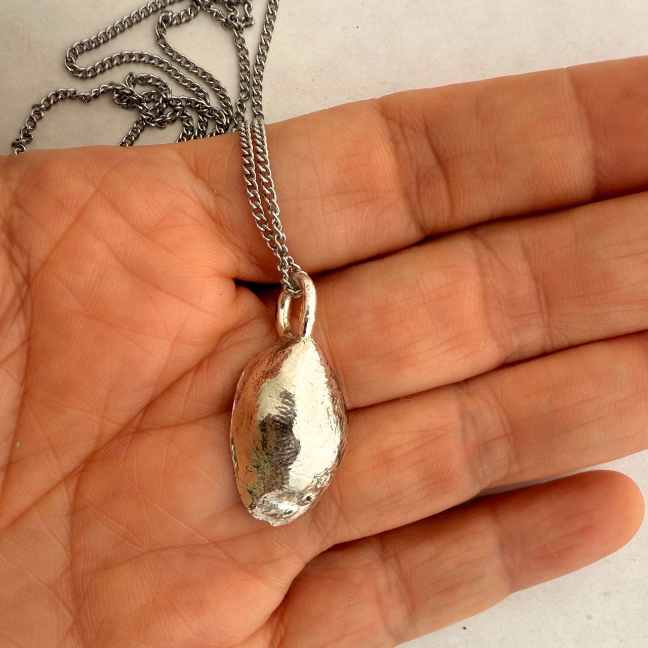 Single Paua Shell Necklace (Silverplated) - Samples & Seconds