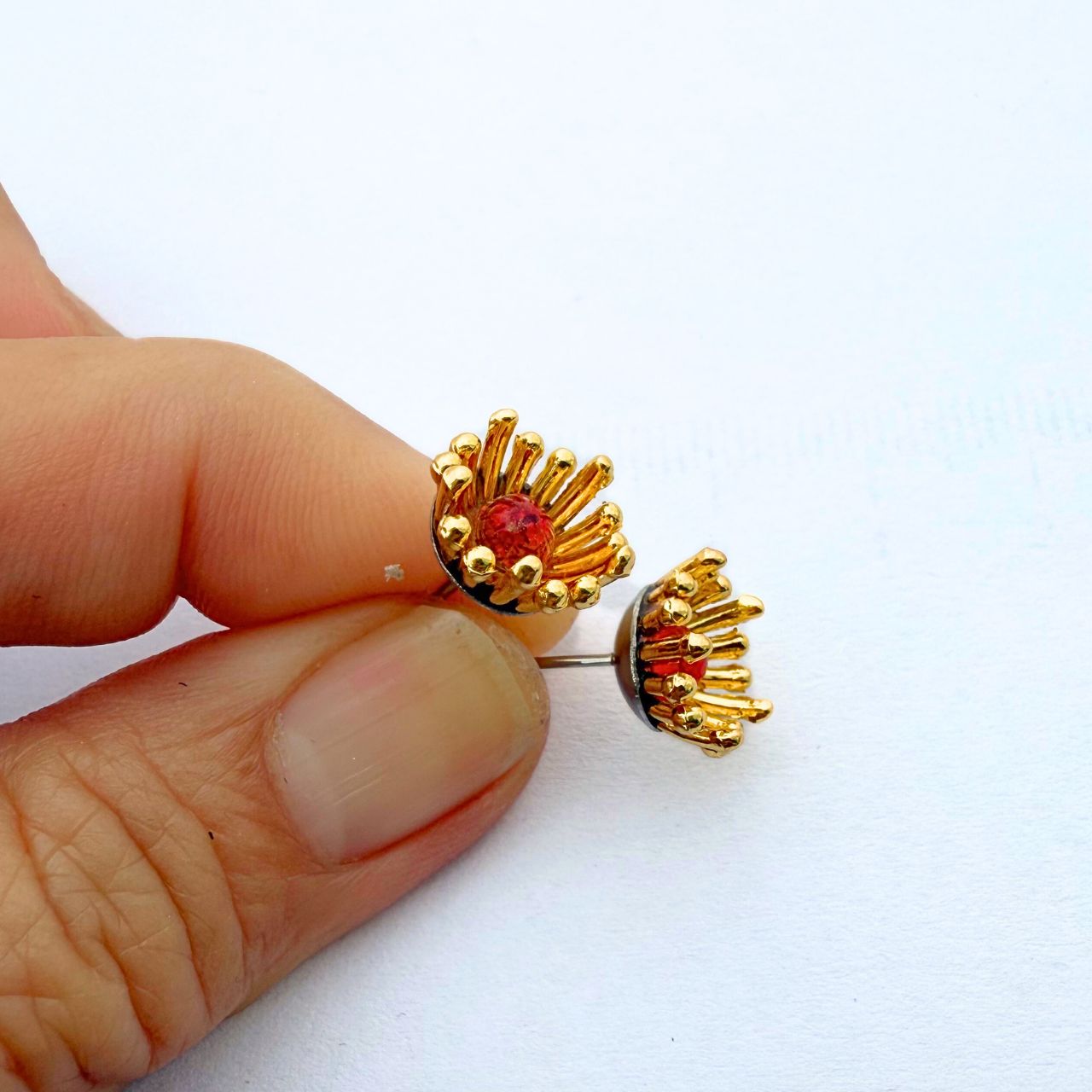 Pohutukawa Floragem Stamen Stud Earrings