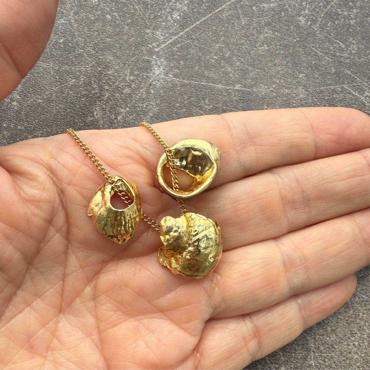 Tide-Worn Trio Sea Shell Necklace (Gold)