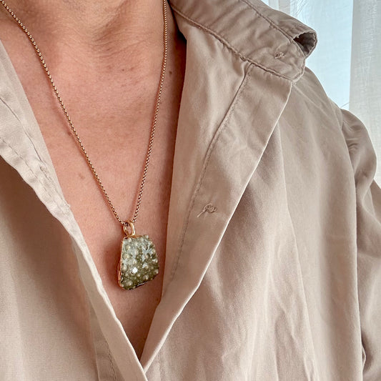 Kina Fragment Pendant Necklace