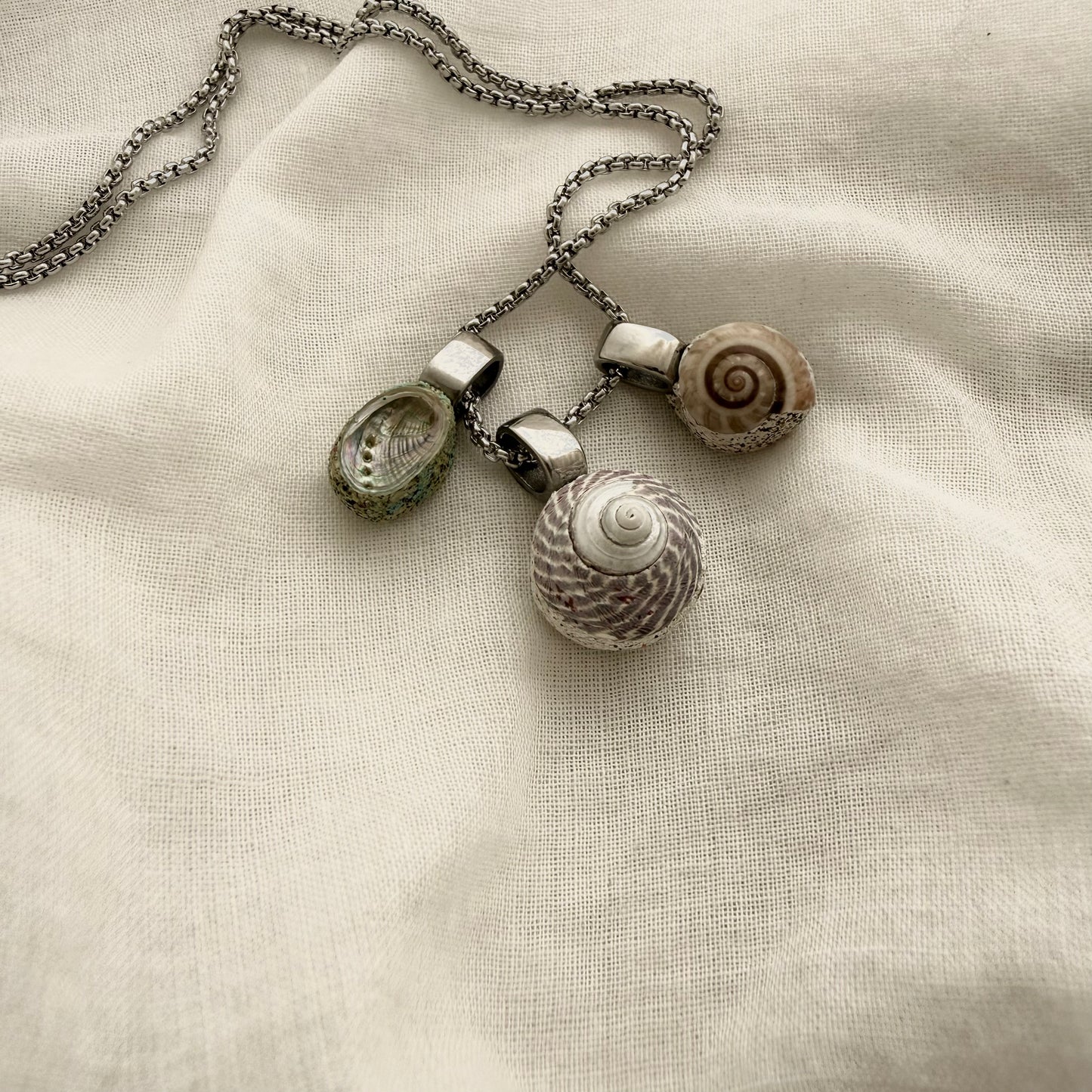 Tiny Paua Shell Pendant (10mm)