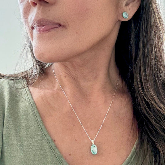 Bestseller Bundle: Paua Shell Necklace & Stud Earrings Set