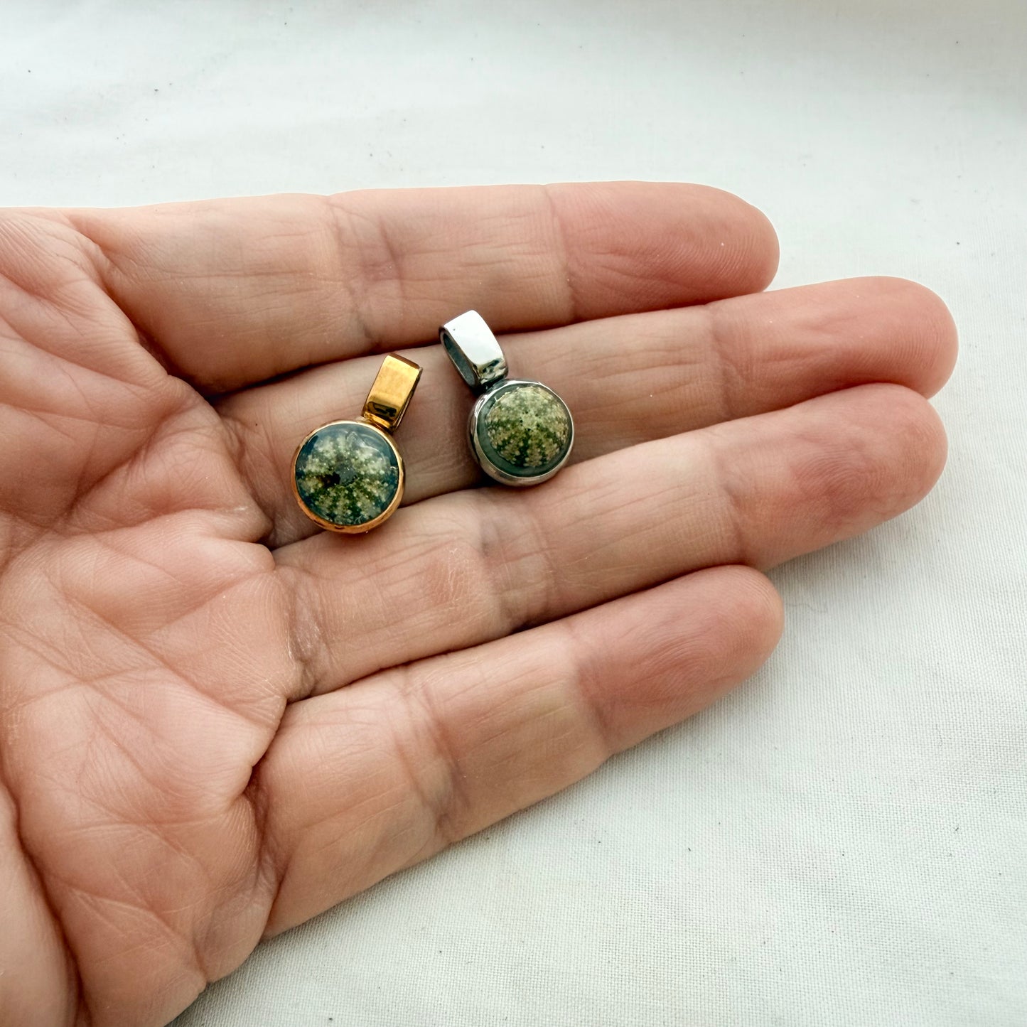 Single Shell Pendants: Kina, Cat's Eye, Kota