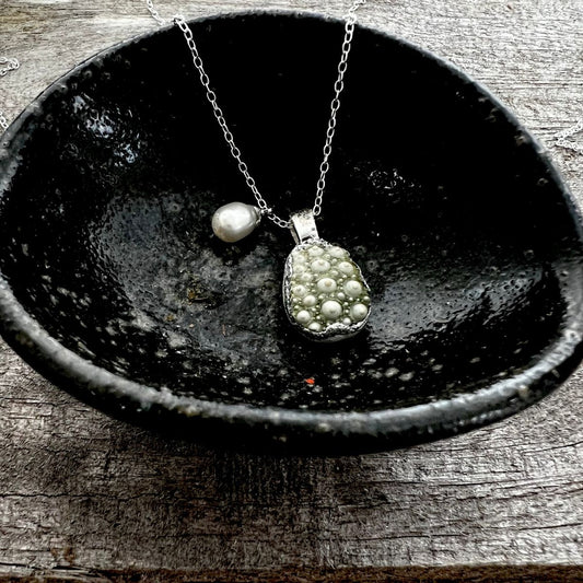 BCFM Early Bird Day 2 (19 Nov): (BT04) Broken Kina Shell & Rice Pearl Necklace (Silver)