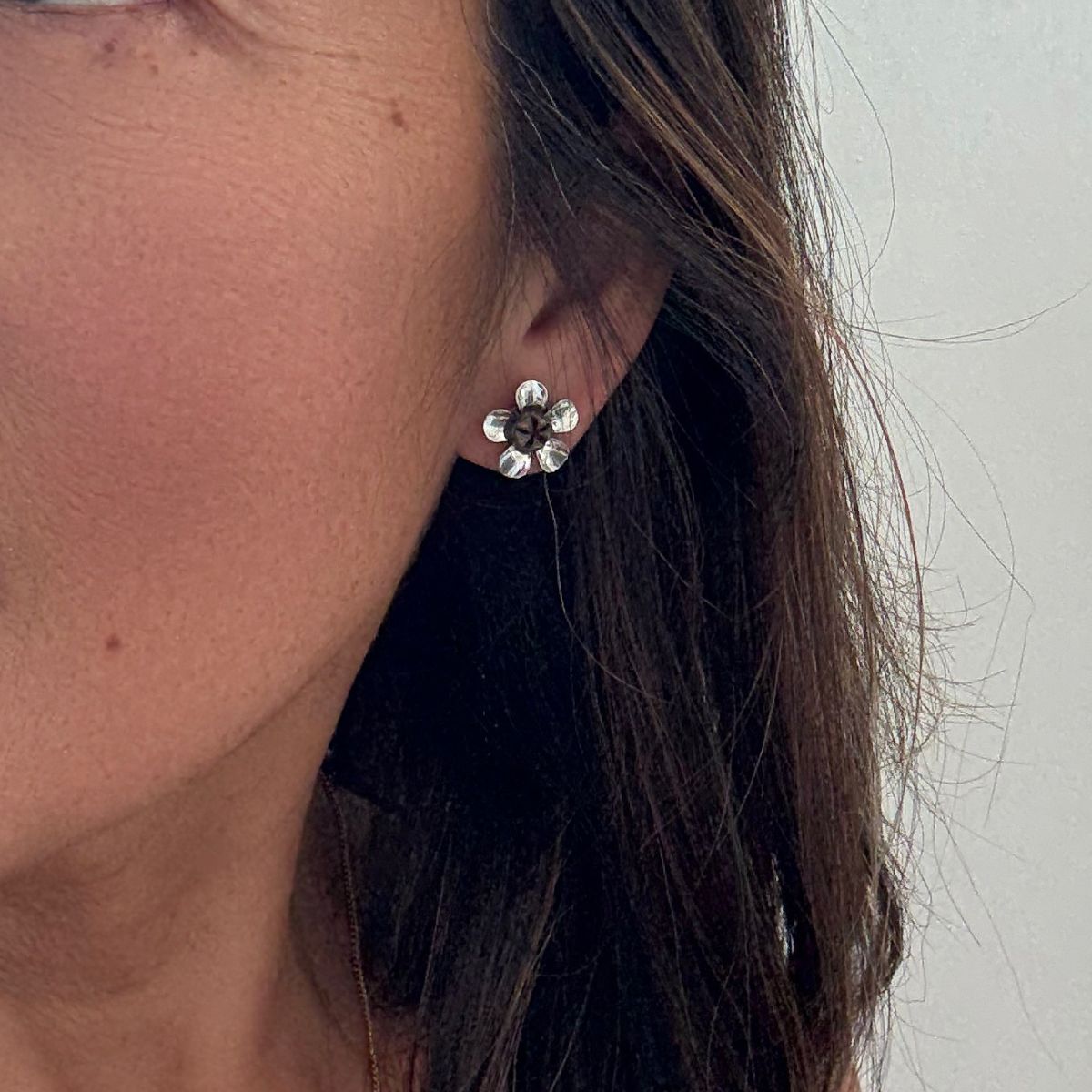 Manuka Pod Stud Earrings