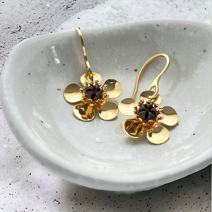 Manuka Pod Flower Necklace and Hook Earrings