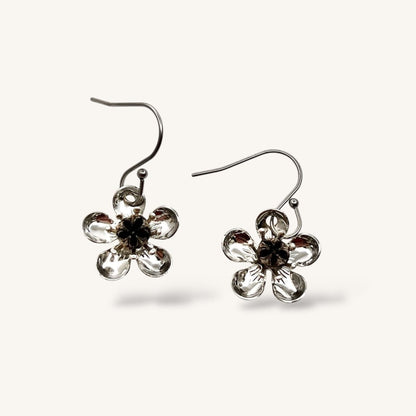 Manuka Pod Flower Earrings (Silver Surgical Steel)