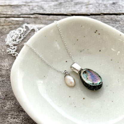 BCFM Early Bird Day 1 (18 Nov): (PA13) Paua Shell & Rice Pearl Necklace with Box