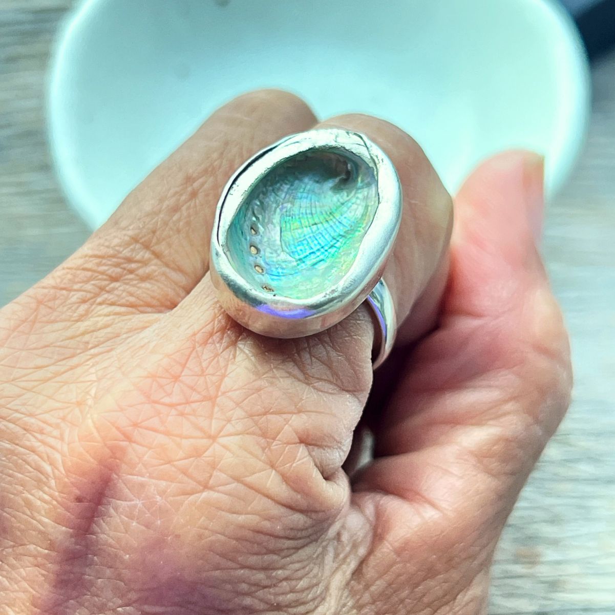 Farm Paua Shell 23mm Sterling Silver Hammered Ring 9
