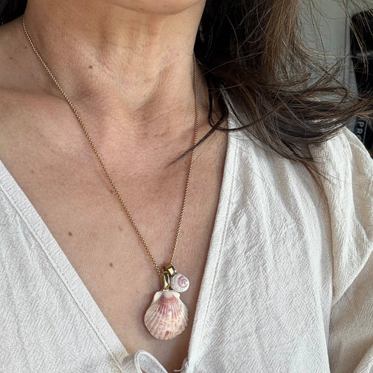 Scallop and spiral shell necklace close-up detail