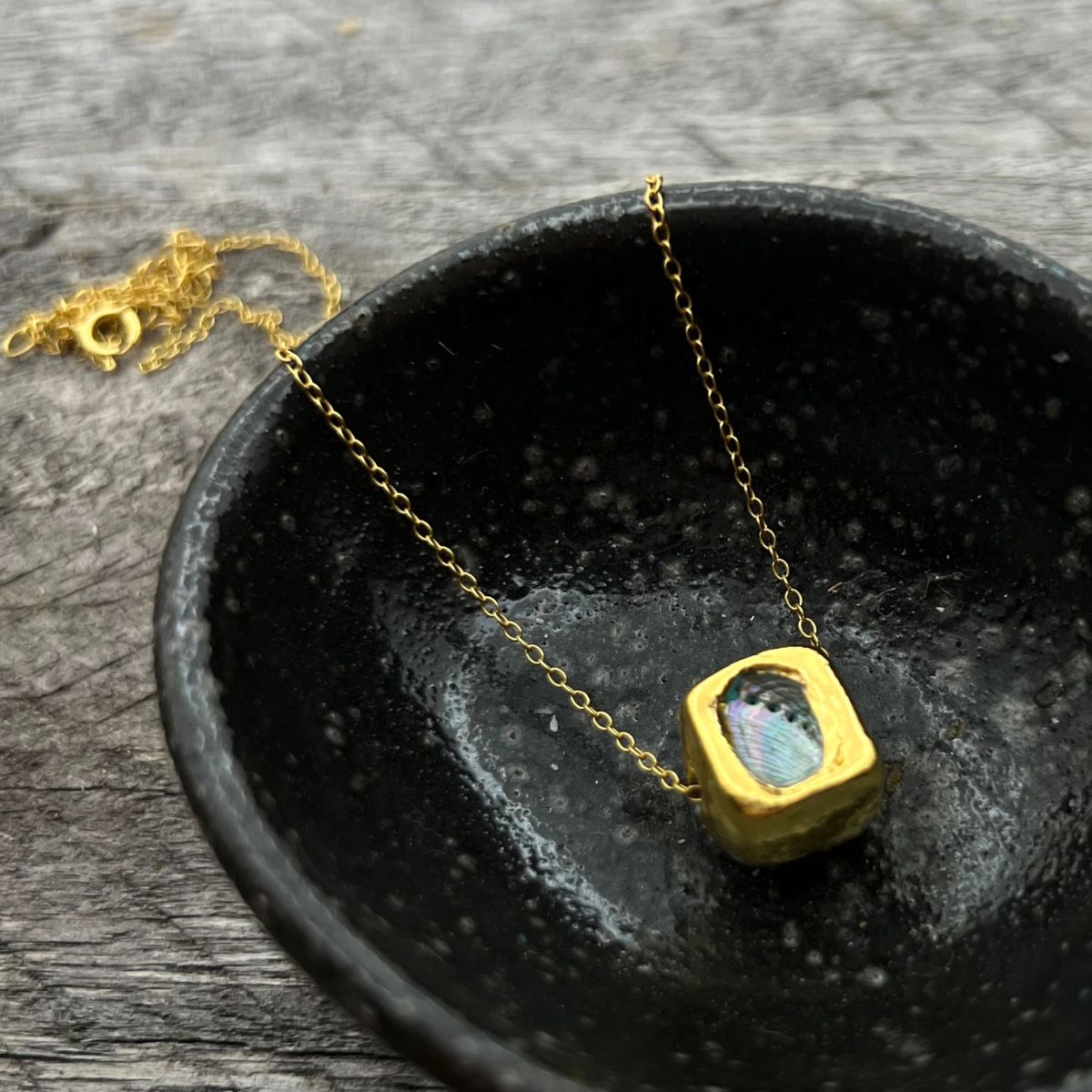 SS05 - Farm Paua Nugget Gold Pendant