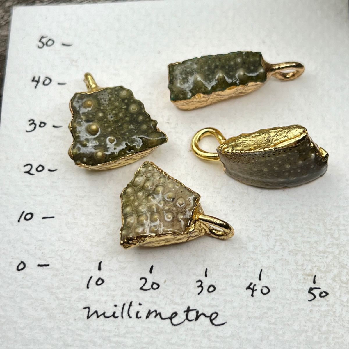 SS30 - Green Kina Shell Gold Pendant